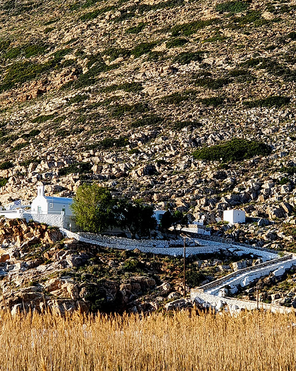 L'église d'Agia Marina à Kamares de Sifnos